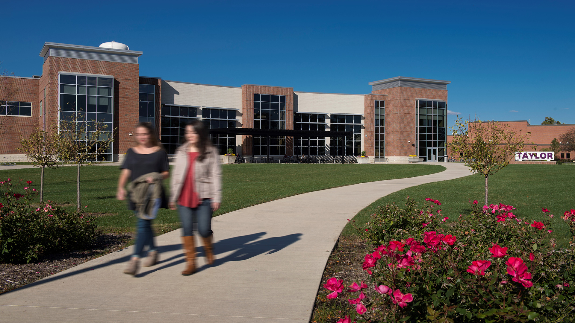 Taylor University – LaRita Boren Campus Center