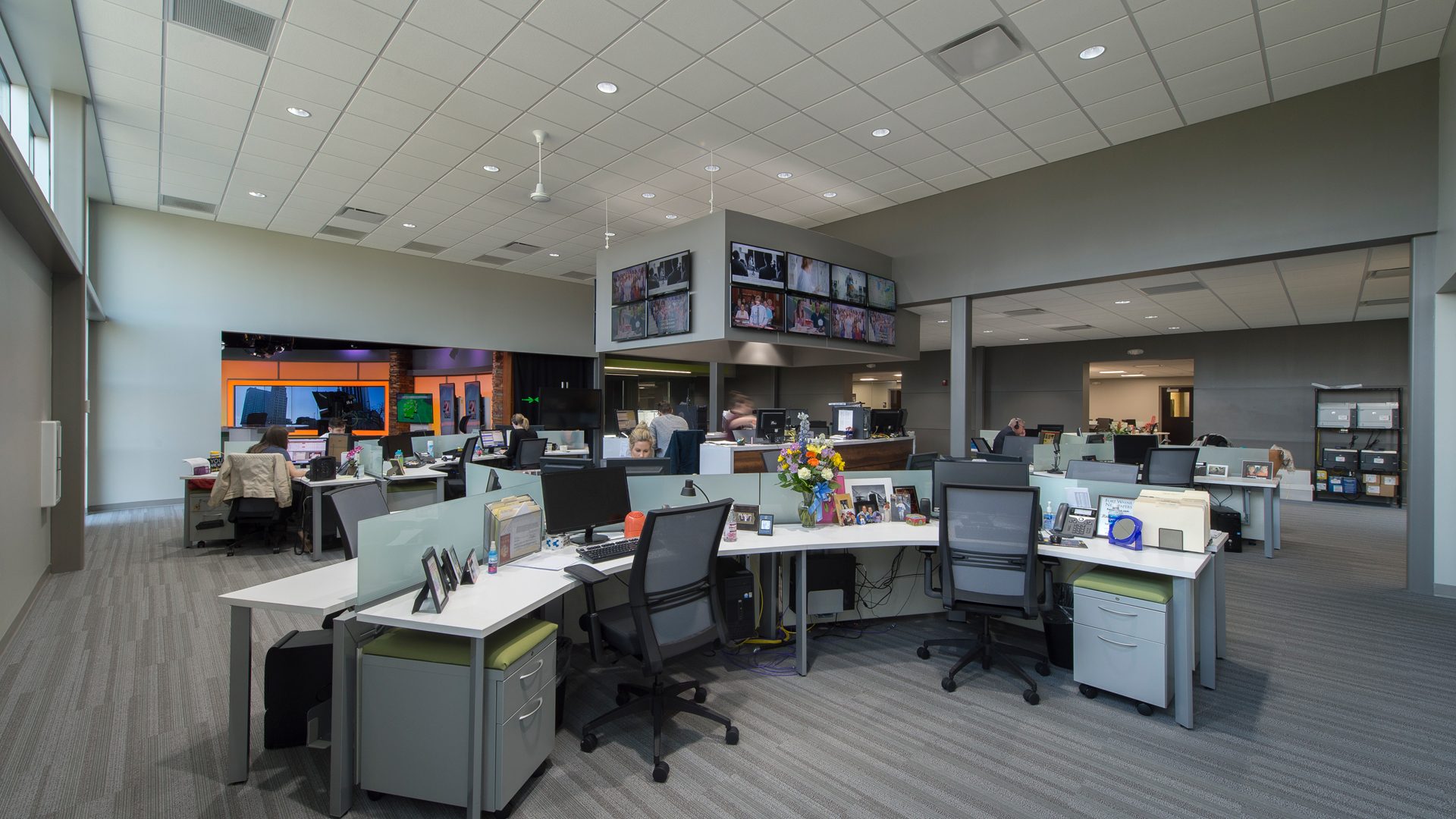 Quincy television station newsroom desks