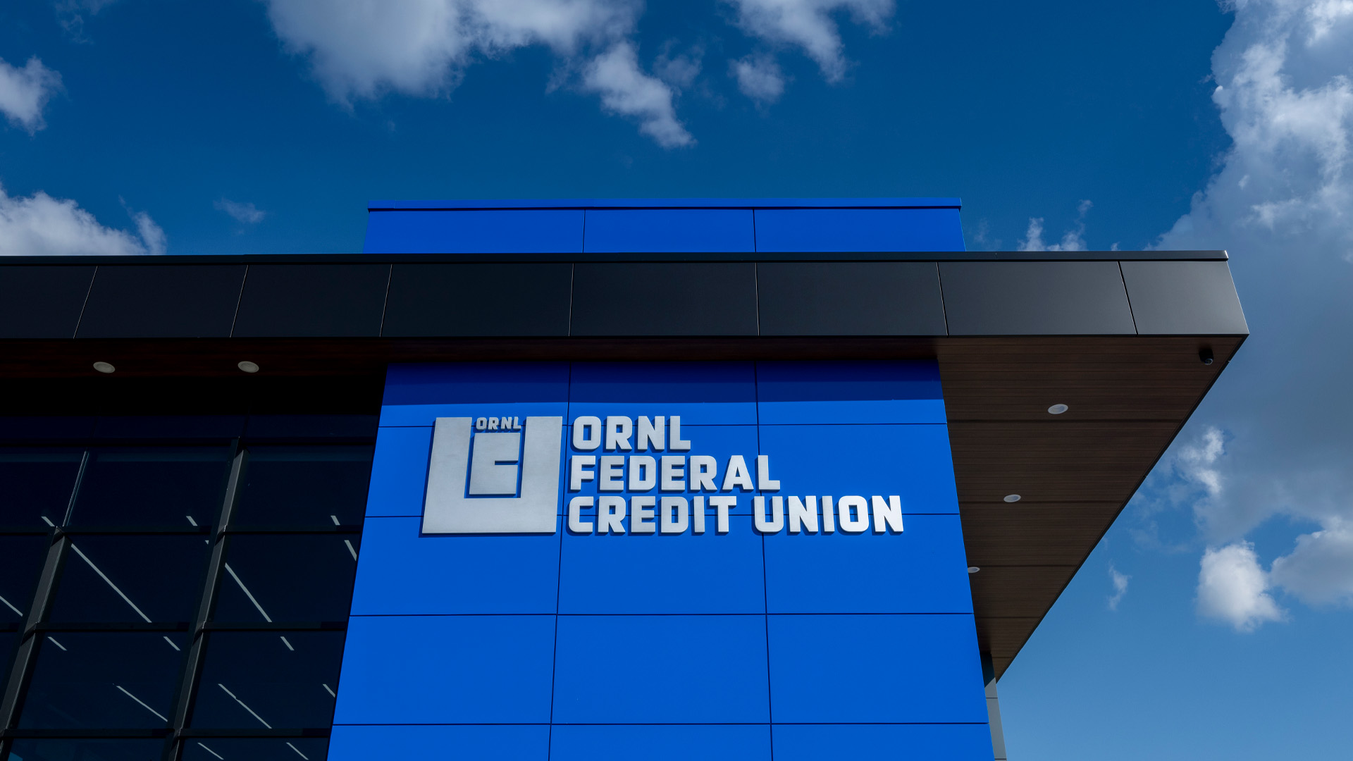 ORNL Federal Credit Union Middlebrook Branch Exterior Signage