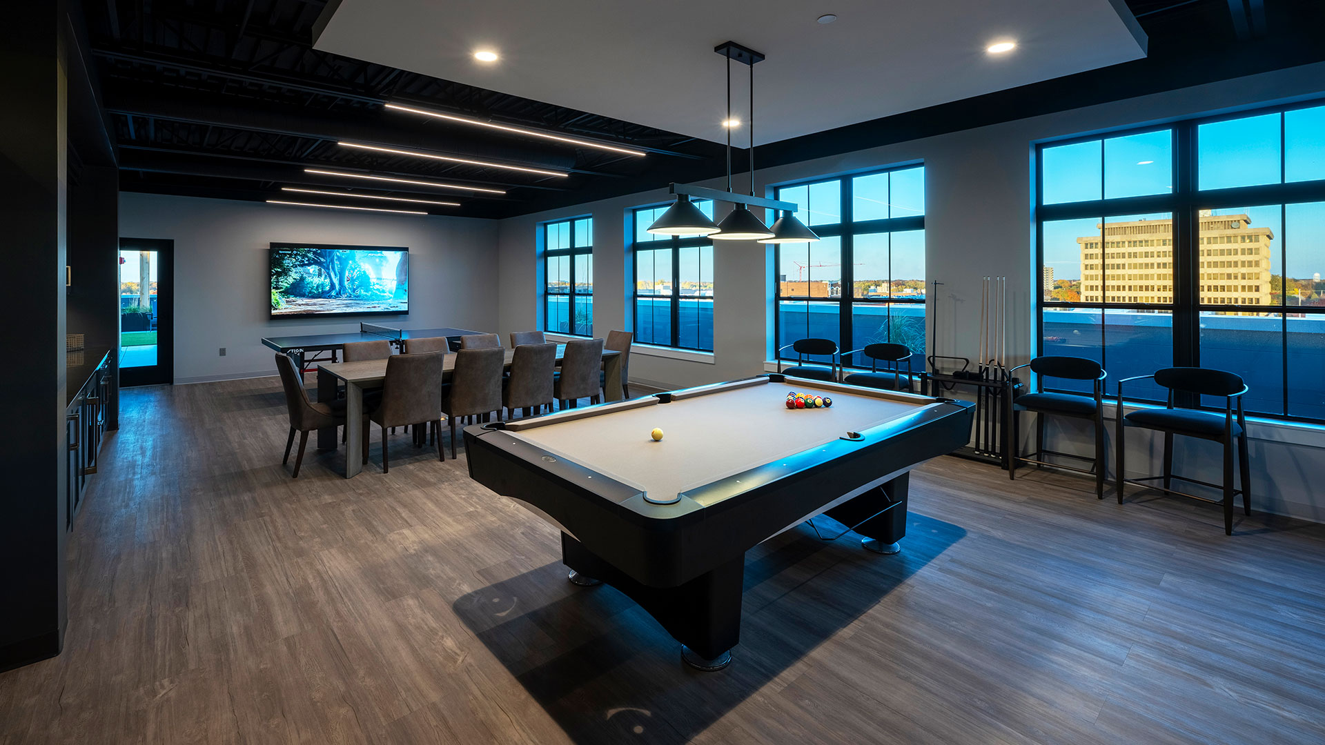 The Pearl - Game Room