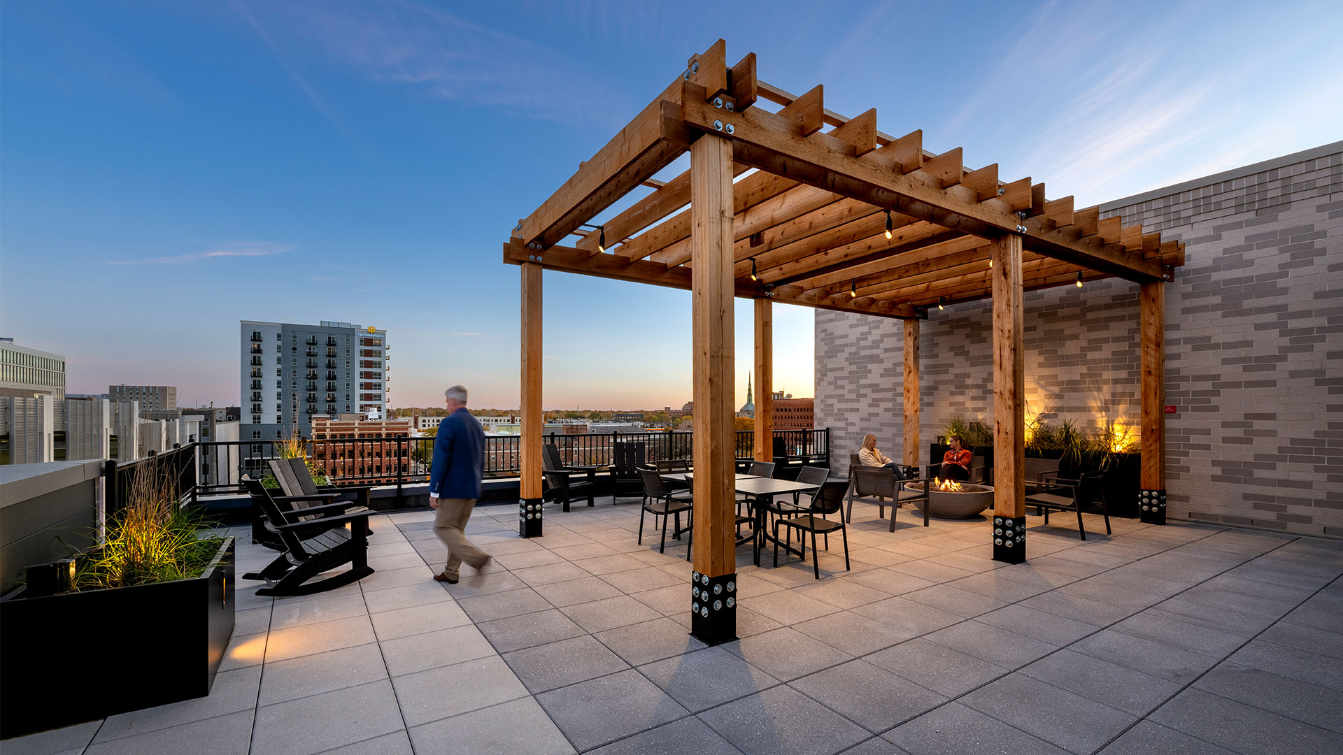 The Pearl - Rooftop Pergola