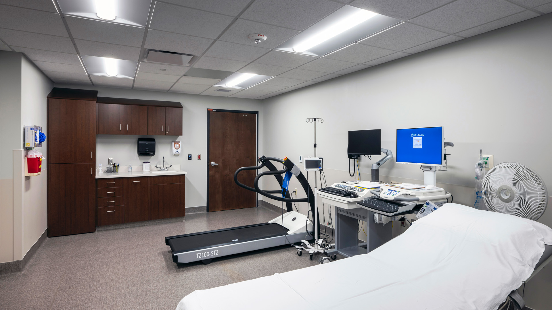 Patient room in cardiopulmonary unit.