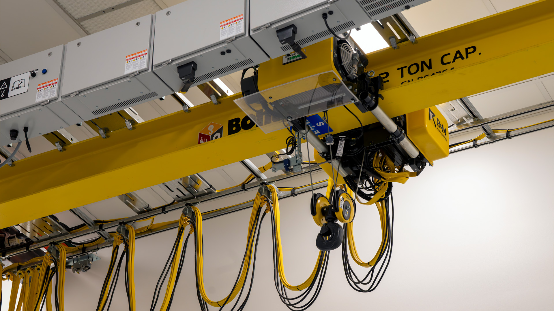 Yellow crane in vibe room.