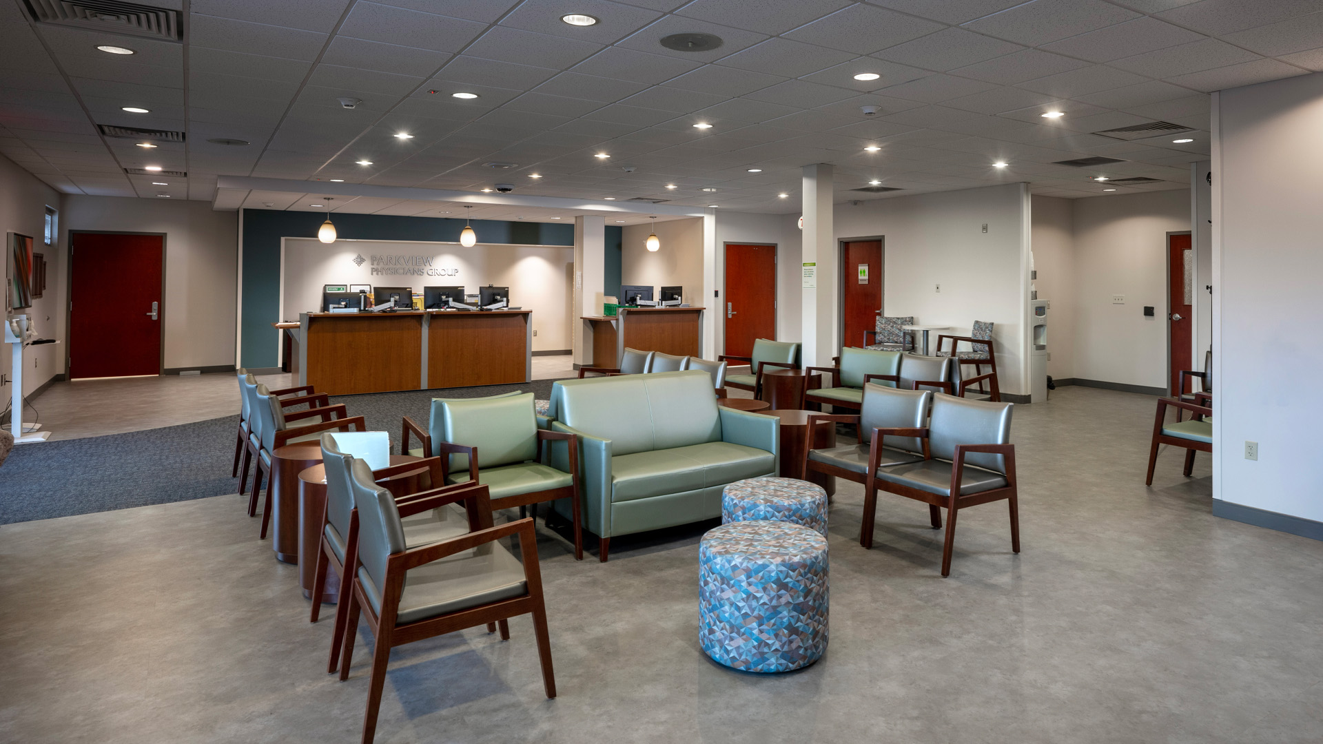 Lobby with plenty of seating and comfort lighting at Parkview Physicians Group Scott Road Clinic.